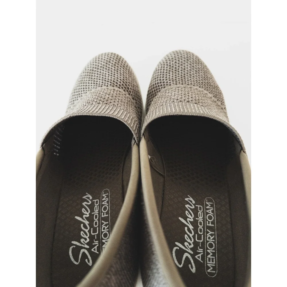 Skechers Slip‎ On Wedge Sneaker Womens 10 Taupe Knit Air-Cooled Memory Foam